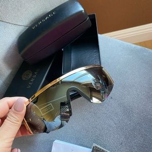 Mens Versace Tribute Visor Sunglasses 
